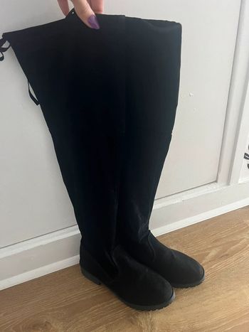 Cuissardes suedine noires 👢