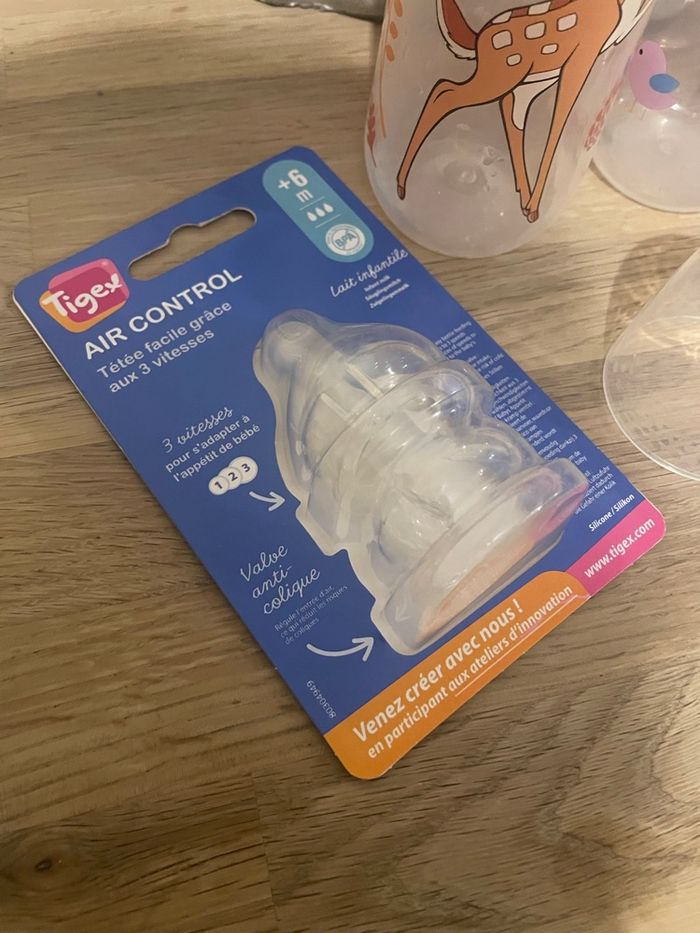 Lots de Biberons + 2 tétine neuve - photo numéro 2