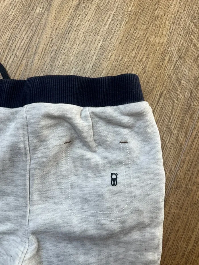 Pantalon 6 mois - photo numéro 3