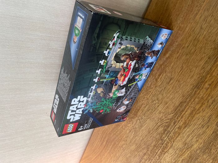 Lego Star Wars Diorama des fêtes du Faucon Millennium (40658) - photo numéro 2