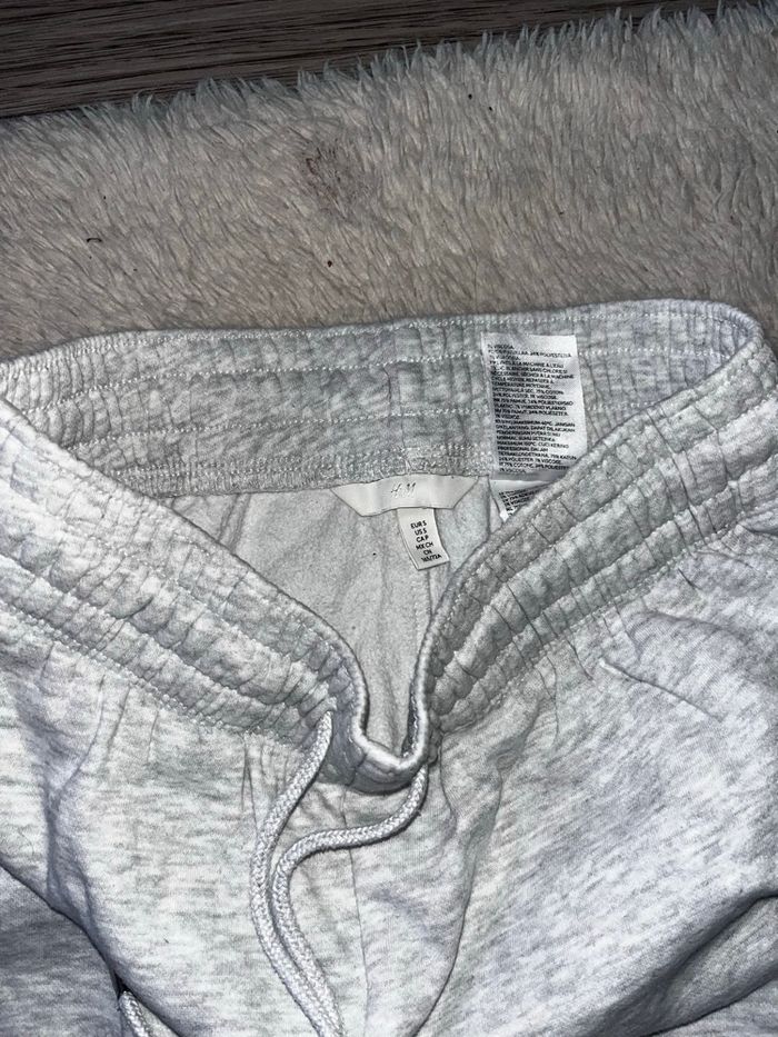 Jogging gris - photo numéro 3