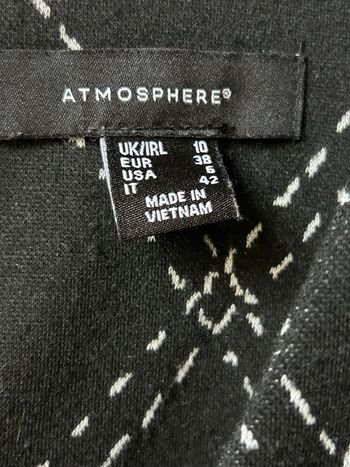 Robe courte et ajustée Primark, taille 38