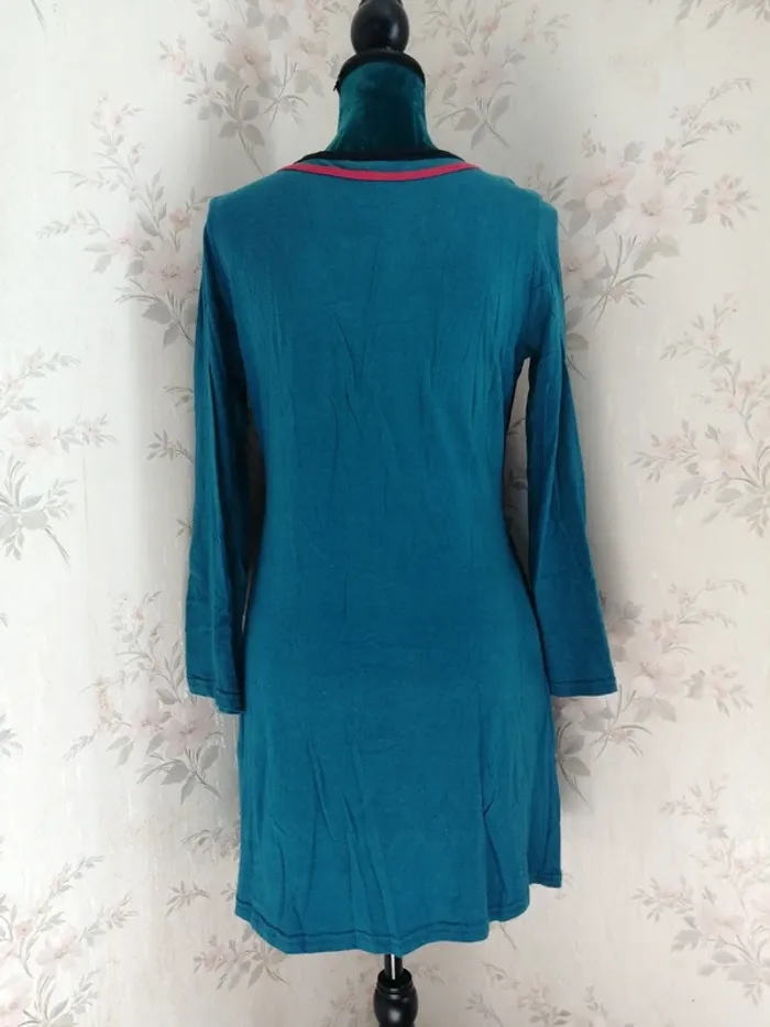 Robe mi longue bleu cache cœur manches longues  avec borderies fleurs / sans marque / (M) - photo numéro 4