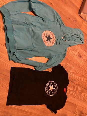 Lot sweat turquoise TS et t-shirt noir TXS Converse