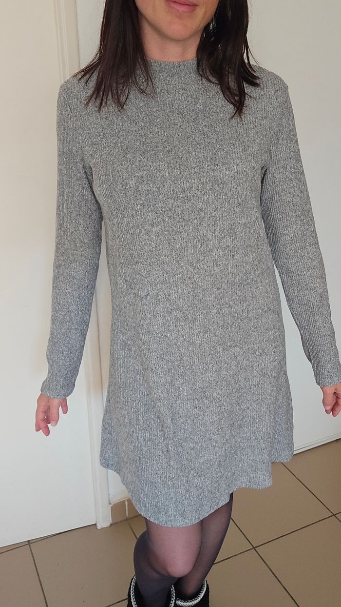 Robe pull kiabi taille 36 - photo numéro 2