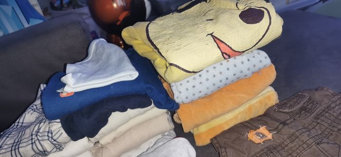 Lots de vêtements et autres - photo numéro 2