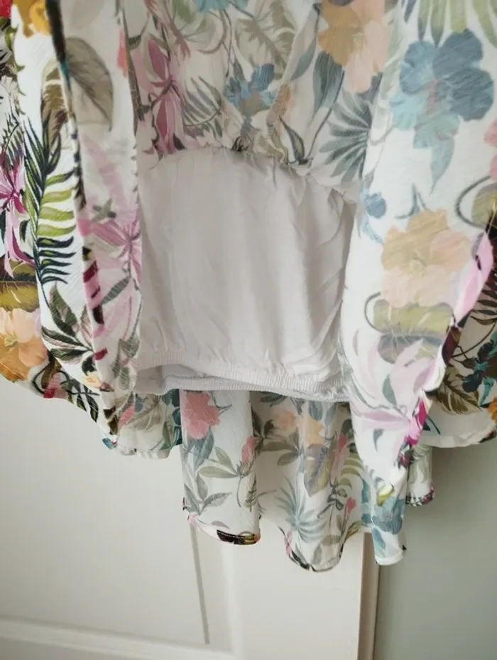 Top à volants fleurie Bershka S - photo numéro 5