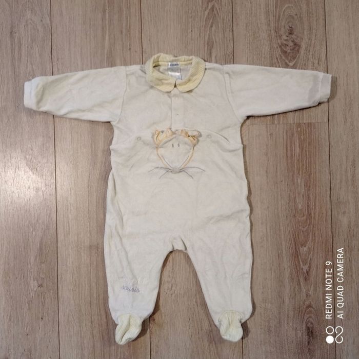 Grenouillère jaune 9mois