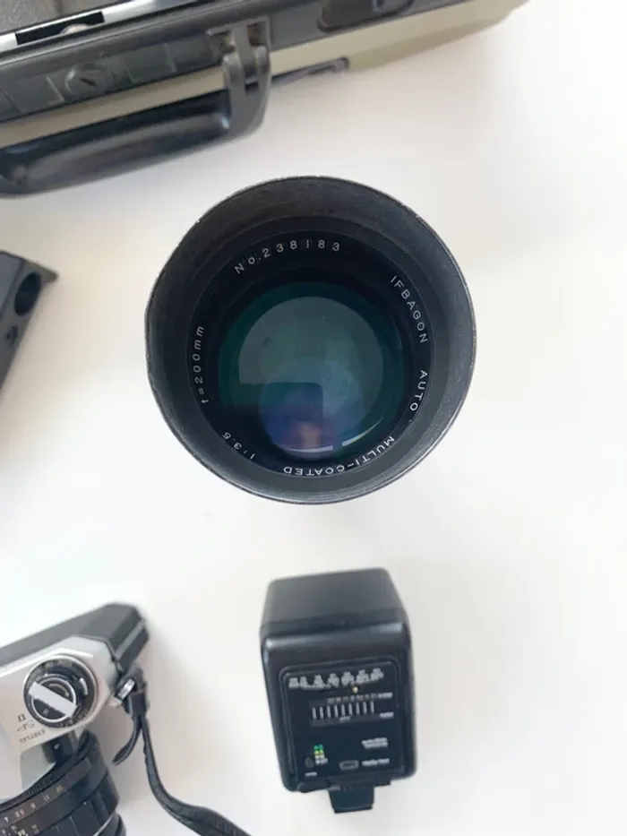 Coffret appareil photo argentique Pentax SP II + accessoires+ objectifs + malette - photo numéro 5