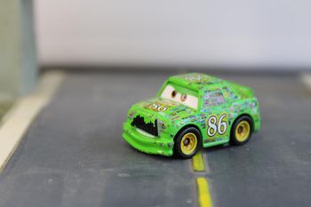 Disney Pixar mini racer Chick Hicks