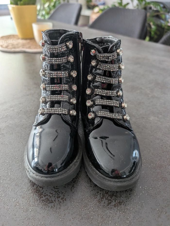 Bottines laquées noires bébé fille chic 25 comme NEUVES