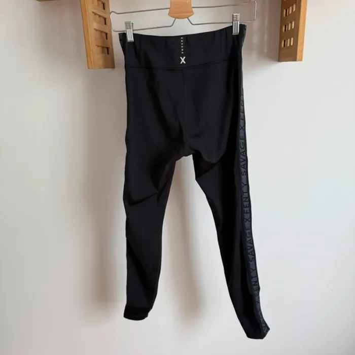Legging noir Savage x Fenty taille M - photo numéro 5