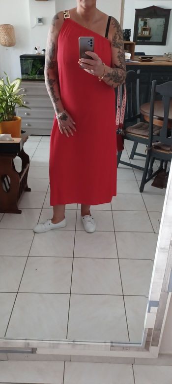 Très jolie robe de soirée ou de cocktail femme T U