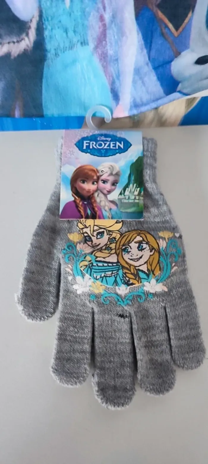 Cache cou et gants reine des neiges 🧤 - photo numéro 2