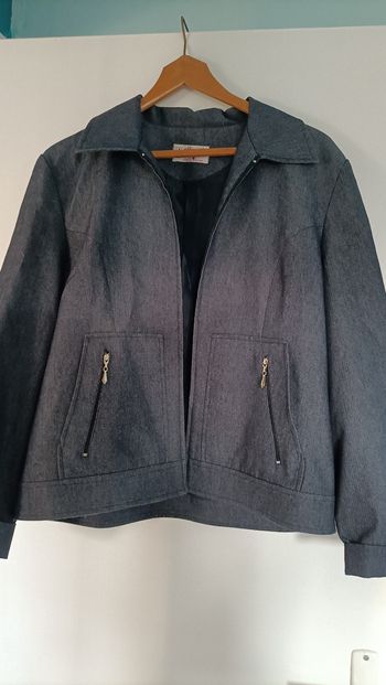 Ensemble veste et jupe Armand Thiery