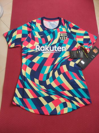 Maillot de foot FC Barcelone, Nike Authentique Officiel taille enfant fille 12/13 ans, Neuf