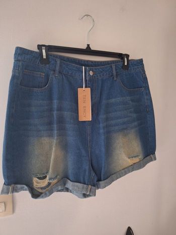 Short jeans