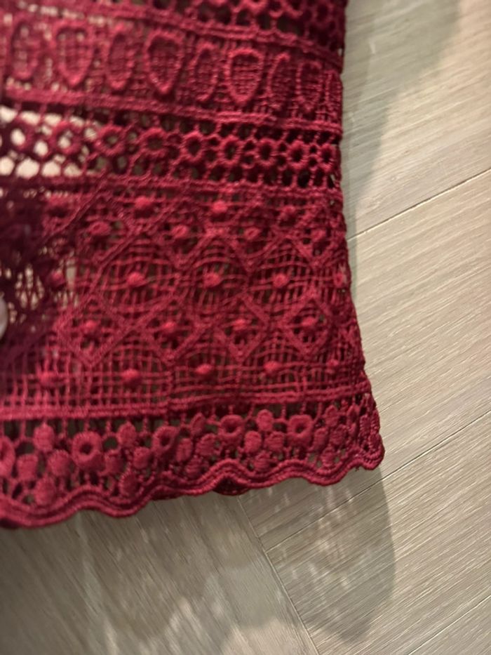 Robe bordeaux dentelle - photo numéro 4