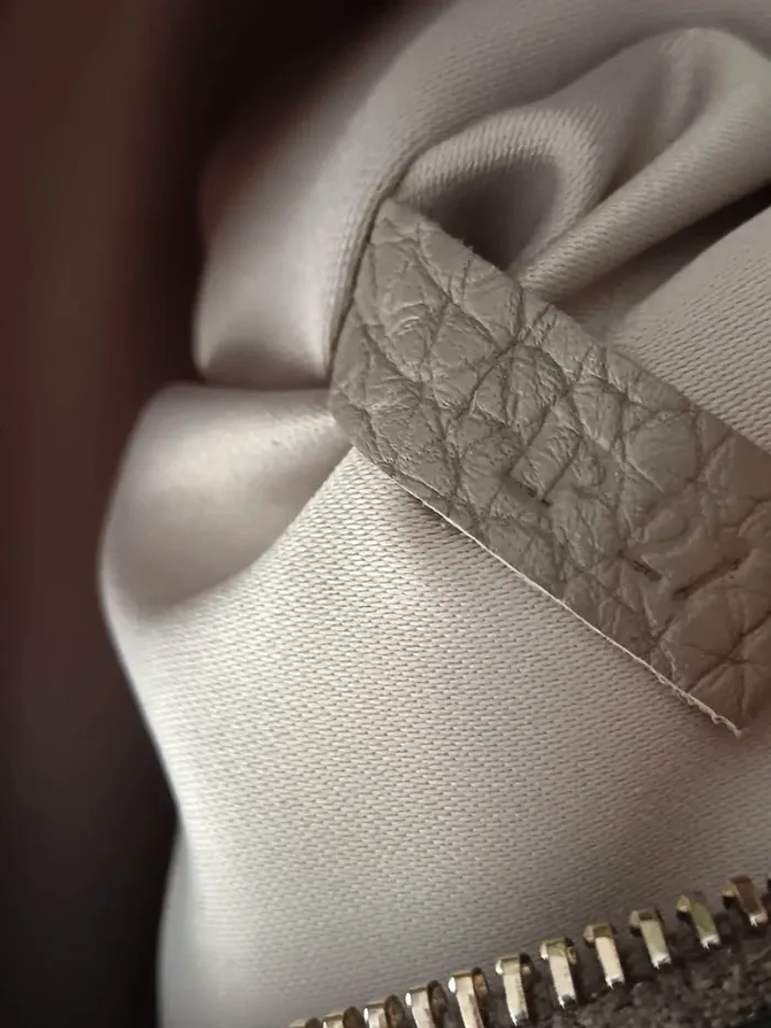 Sac à main Tod's cuir taupe - photo numéro 19