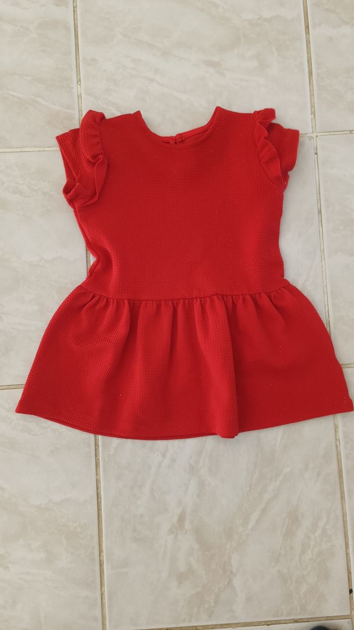 Robe rouge a paillettes