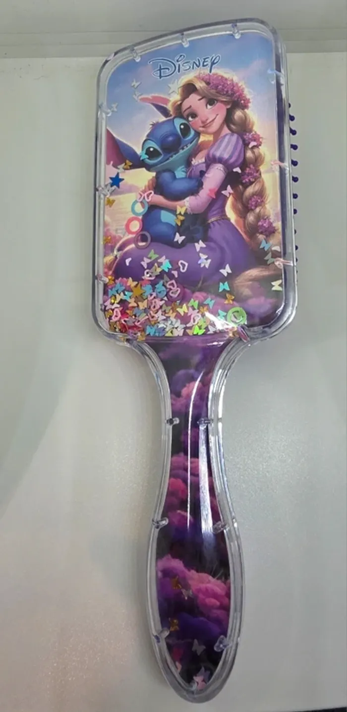 Brosse a cheveux stitch et raiponse
