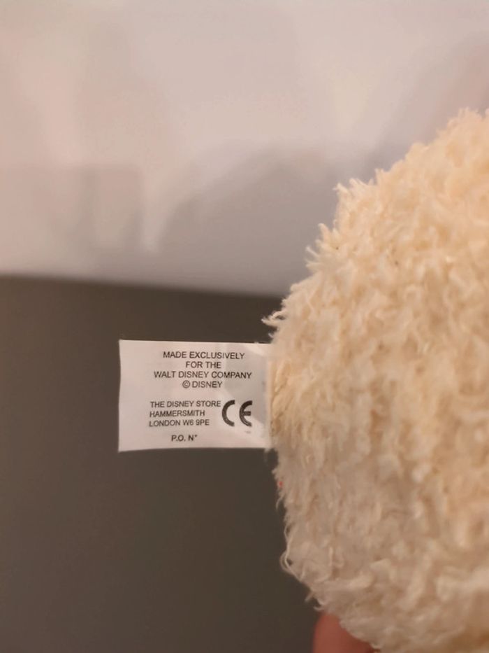 peluche Disney store Winnie l'ourson - photo numéro 4