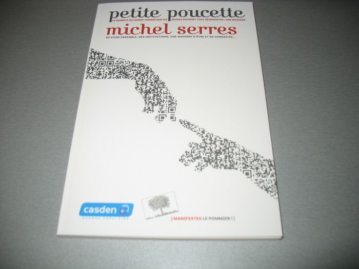 LIVRE : PETITE POUCETTE "MANIFESTES LE POMMIER" - n°06