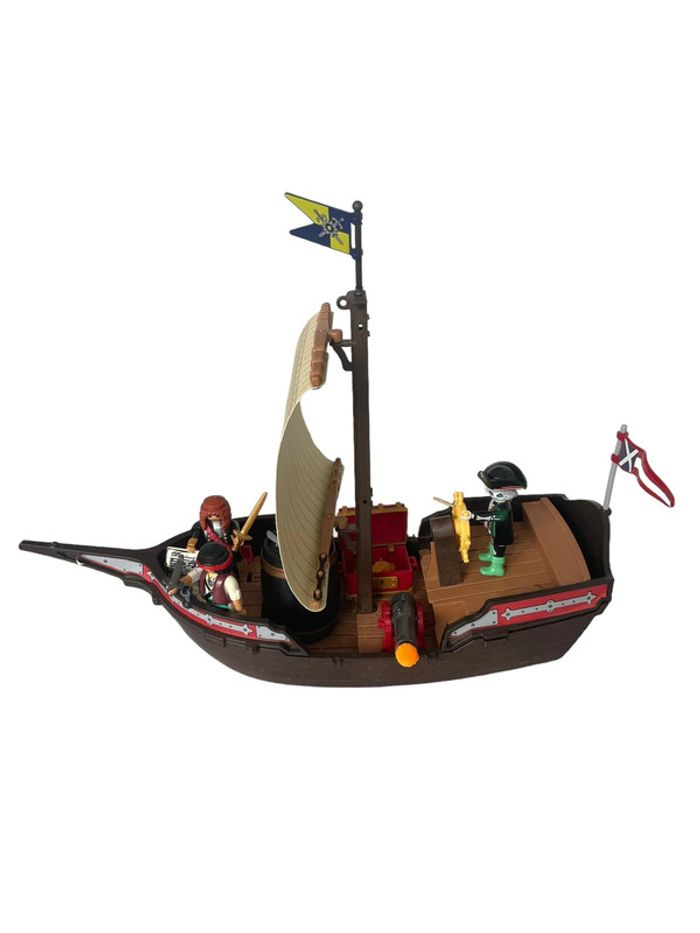 Bateau pirate Playmobil avec personnages et accessoires - photo numéro 2