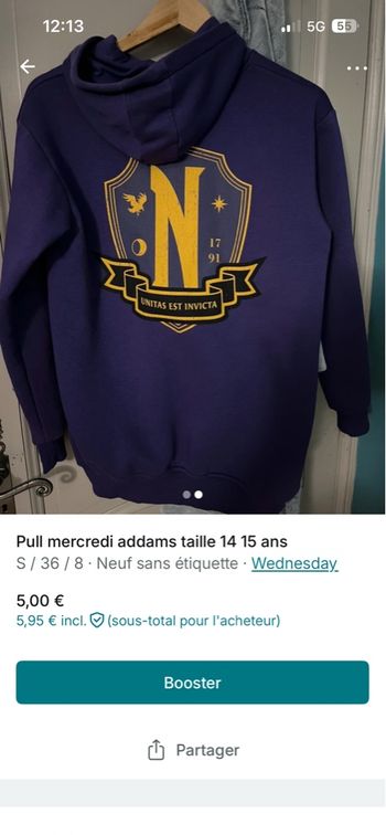 Pull à capuche mercredi addams parfait état S
