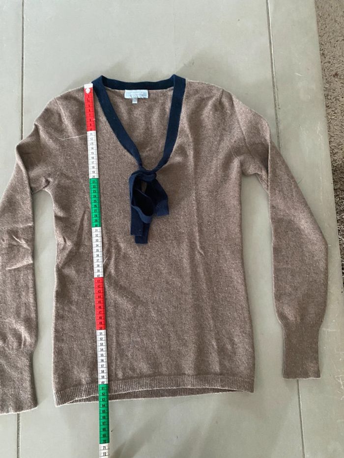 Pull Acanthe cachemire marron avec col V marine taille 1 - photo numéro 14