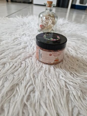 Gommage, exfoliant senteur viennoiserie neuf