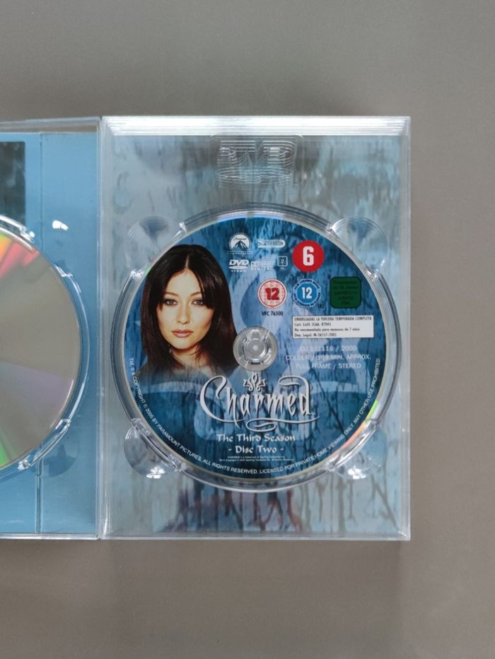 Coffret Dvd Charmed - Saison 3 intégrale - Très bon état - photo numéro 4