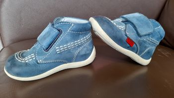 Chaussures kickers taille 20