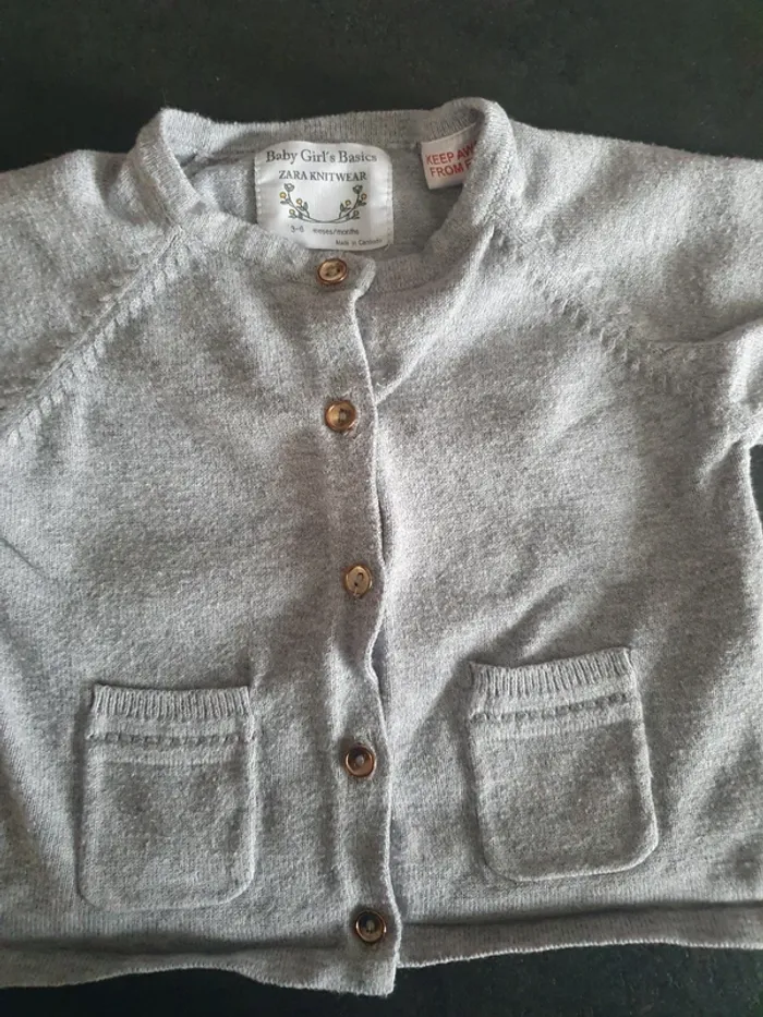 Gilet gris 3 mois - photo numéro 2