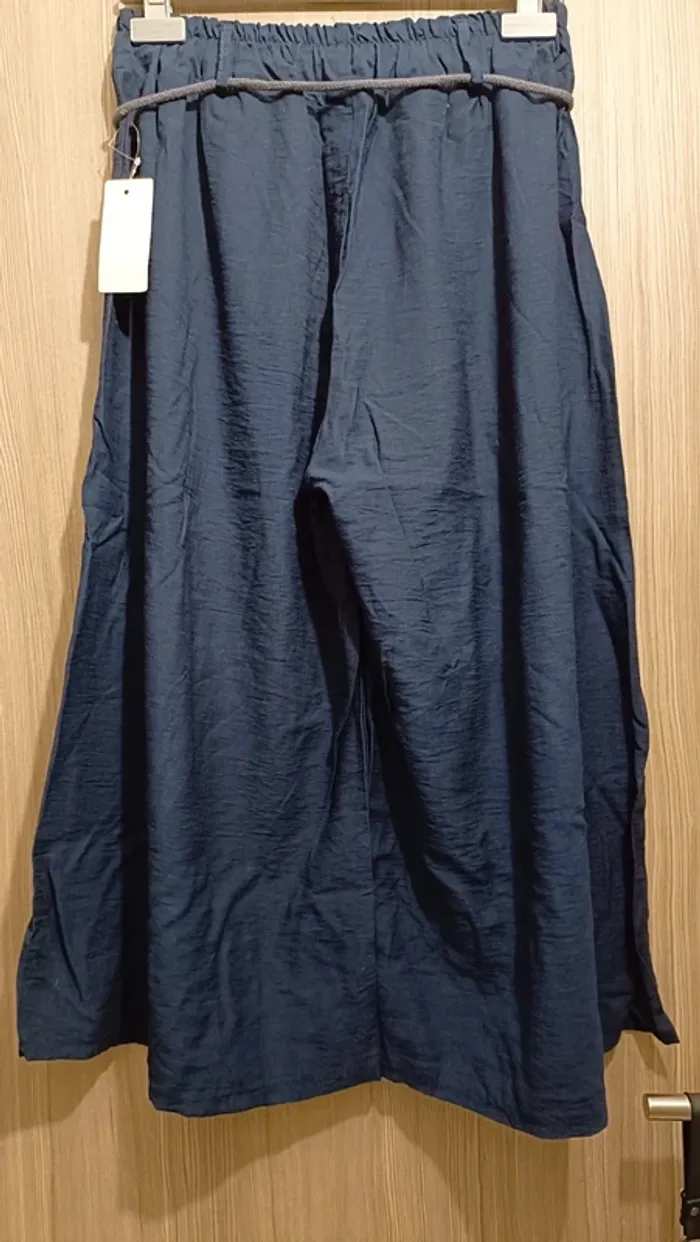 Pantalon jambes larges élastique a la taille - photo numéro 2