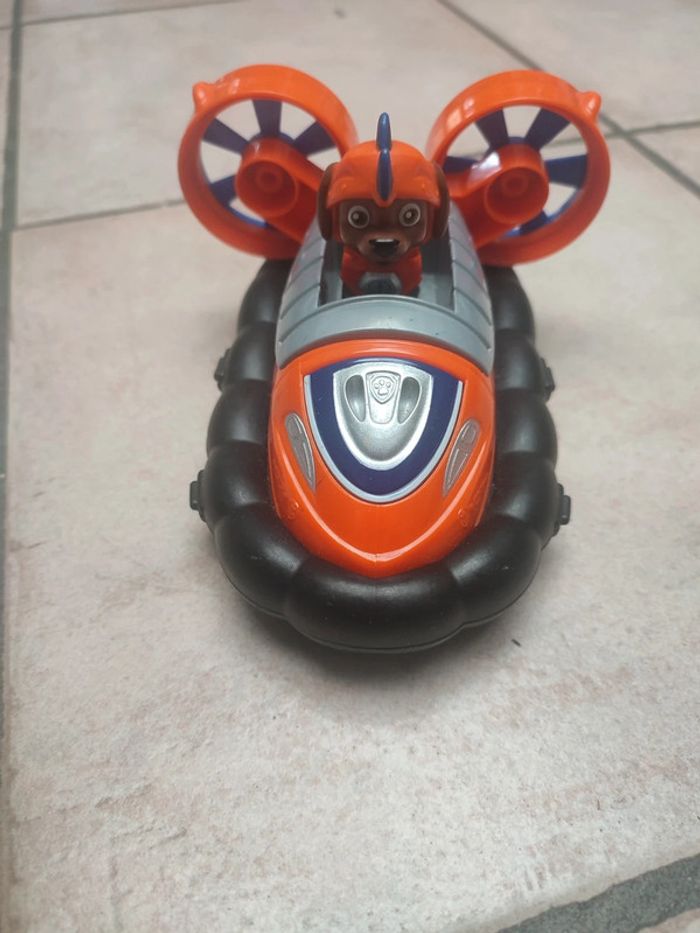 Figurine Zuma + véhicule