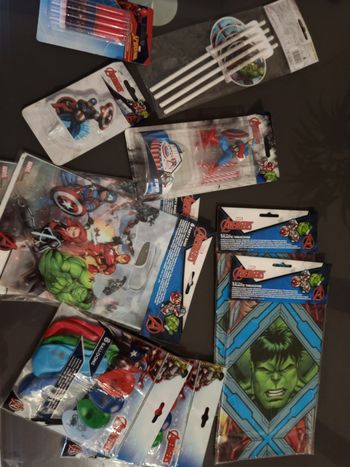 Lot anniversaire déco Avengers