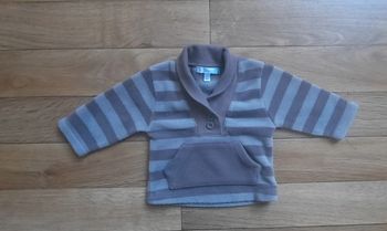 Pull polaire marron 1 mois