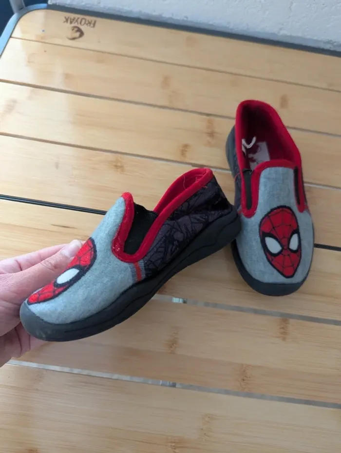 Chaussons spiderman - photo numéro 2