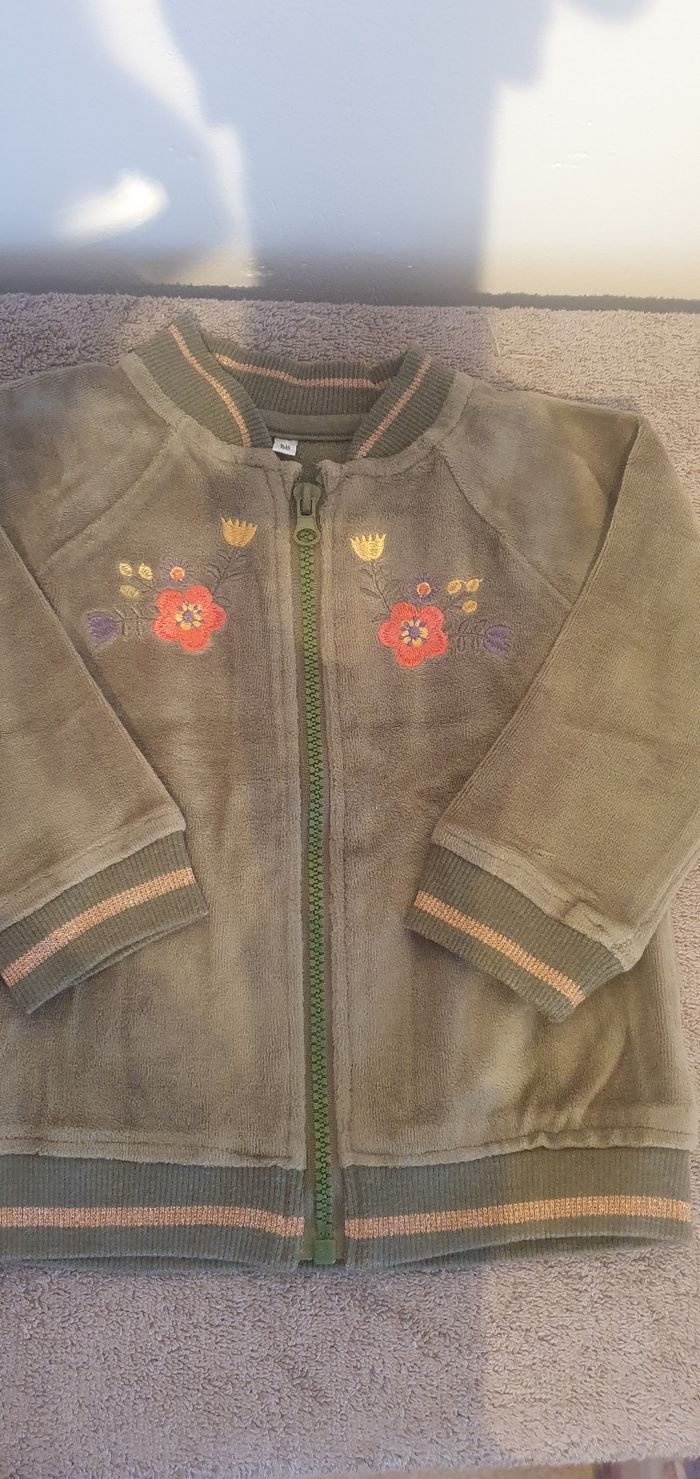 Lot vêtements fille 18-24 mois - photo numéro 4