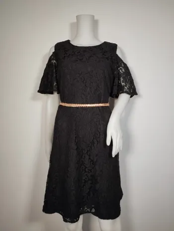 Robe Yumi noire effet "dentelle" taille 44