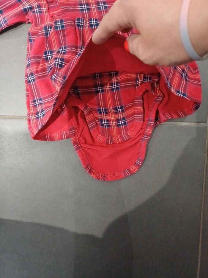 Robe avec body intégré h&m taille 1/2 mois 56cm - photo numéro 3