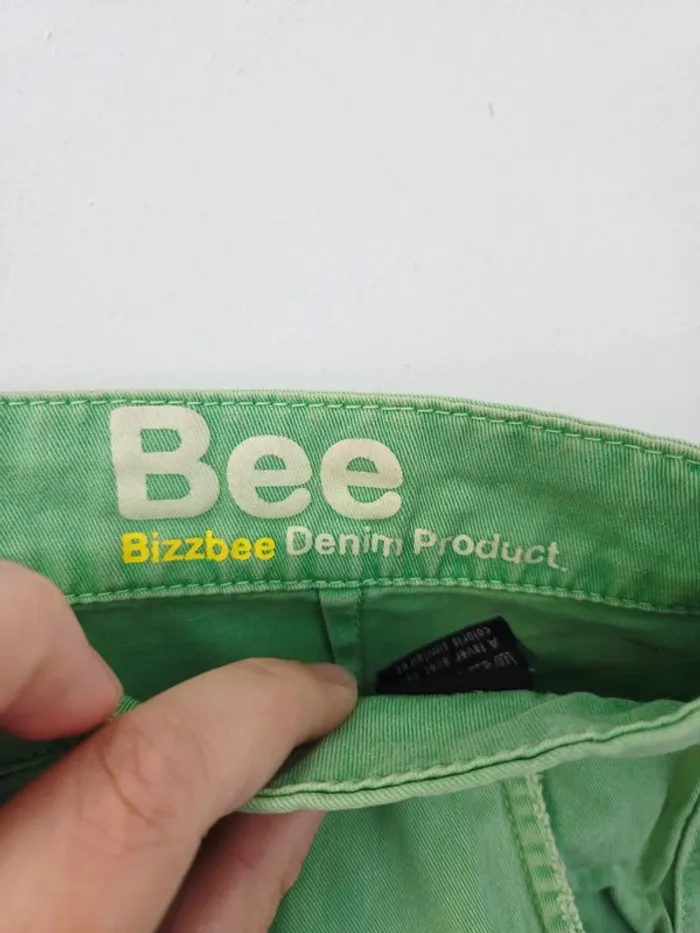 Joli short Bizzbee taille 38 - photo numéro 3