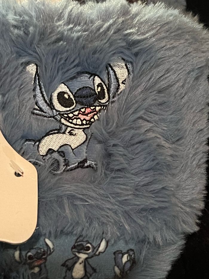 Pantoufles / chaussons Stitch pointure 40-41 - photo numéro 2