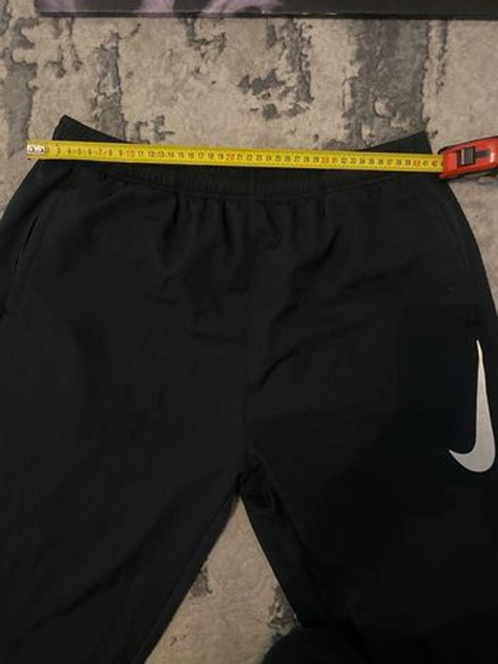 Nike therma Big Swoosh - photo numéro 7