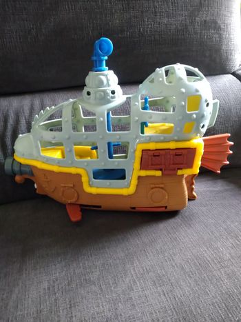 Jouet bateau de pirate