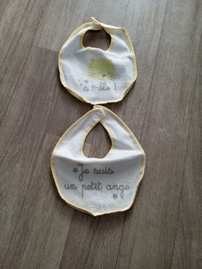 Lot de 5 petits bavoirs de marque La Halle - photo numéro 4