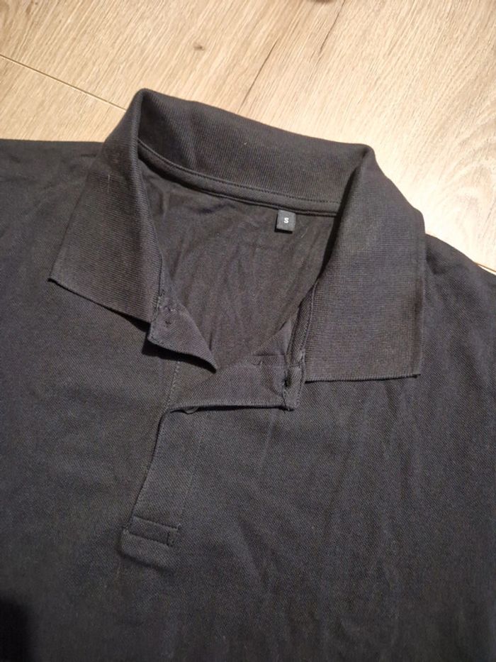 Polo noir - photo numéro 2