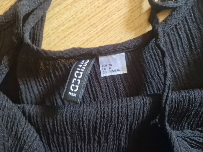 Robe d'été H&M TAILLE S comme NEUVE - photo numéro 2
