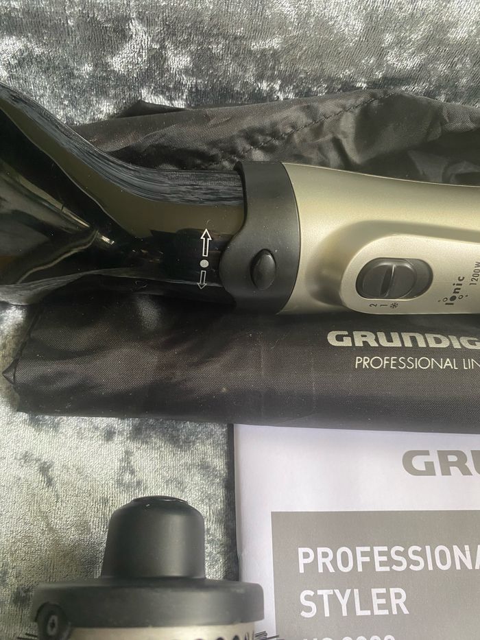 Sèche cheveux Grundig - photo numéro 2